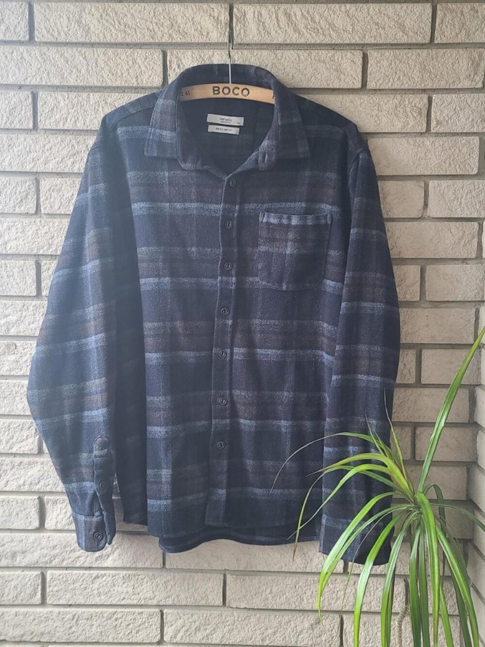 'Defacto' light-weight navy/grey plaid fleece button-up shacket men's 2XL